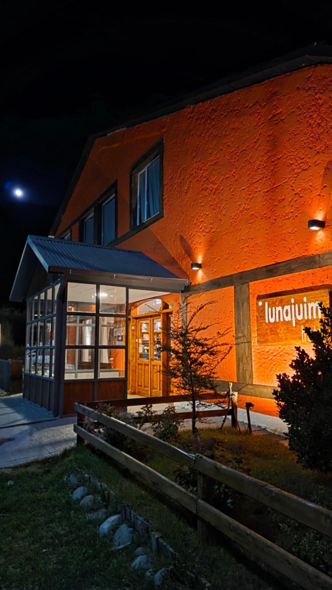 Hotel Lunajuim El Chalten Eksteriør bilde